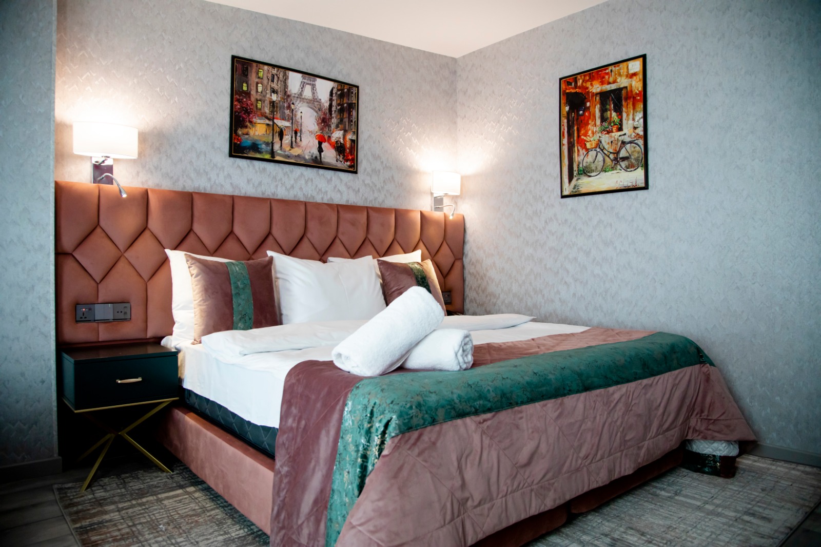 Essam Deluxe Hotel